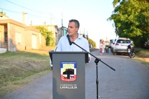 Reconstrucción de 30 cuadras en Avenida Fabini y calles aledañas (1)