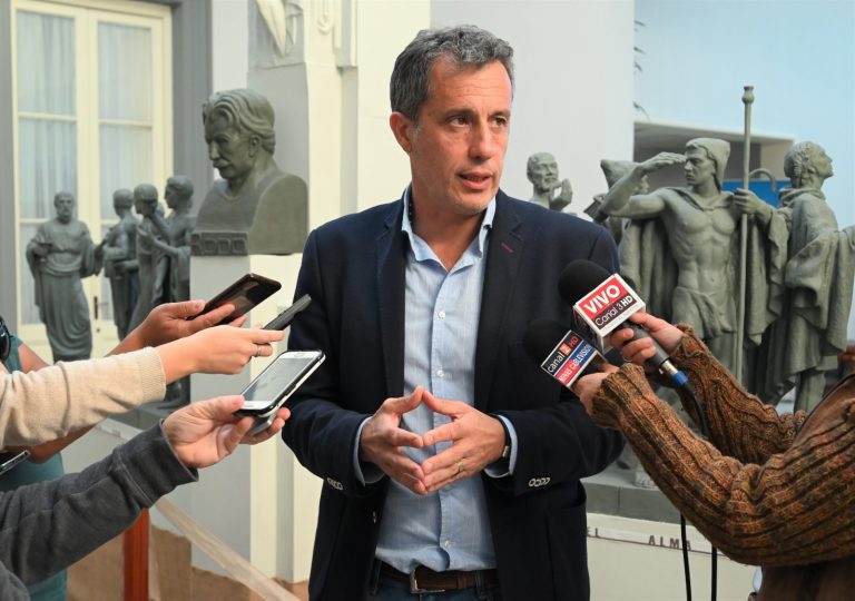 Intendente-Mario-Garcia-gentileza-Prensa-IDL-768x540 (1)