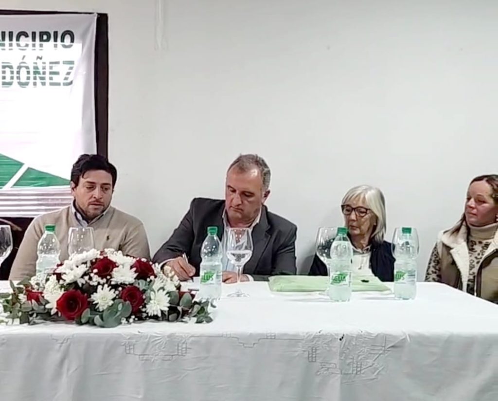 Histórico cambio en José Batlle y Ordóñez asumió por primera vez un alcalde del Partido Colorado - 1