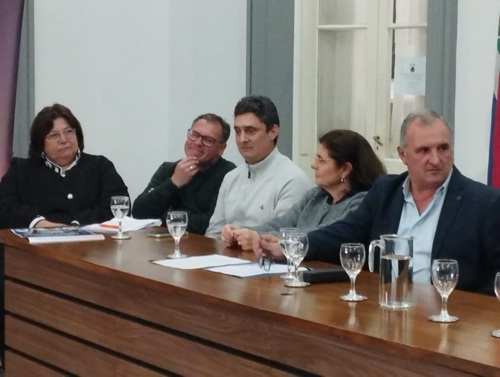 Intendencia de Lavalleja firmó convenio con OPP y municipios de Zapicán y Pirarajá