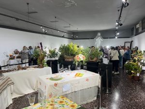 Excelente participación en la exposición del Serrano Garden Club  - 4
