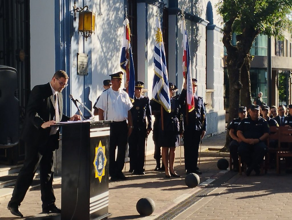 Policía - 4
