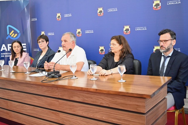 La Intendencia de Lavalleja firmó un convenio de cooperación con la Agencia Reguladora de Compras Estatales - 6