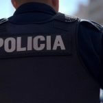 Detienen a una pareja con antecedentes tras ser perseguidos al pretender fugar en auto por camino La Plata
