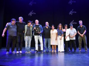 Alejandra Recoba y Los del Once fueron los ganadores del concurso La Guitarra de Chalar - 1