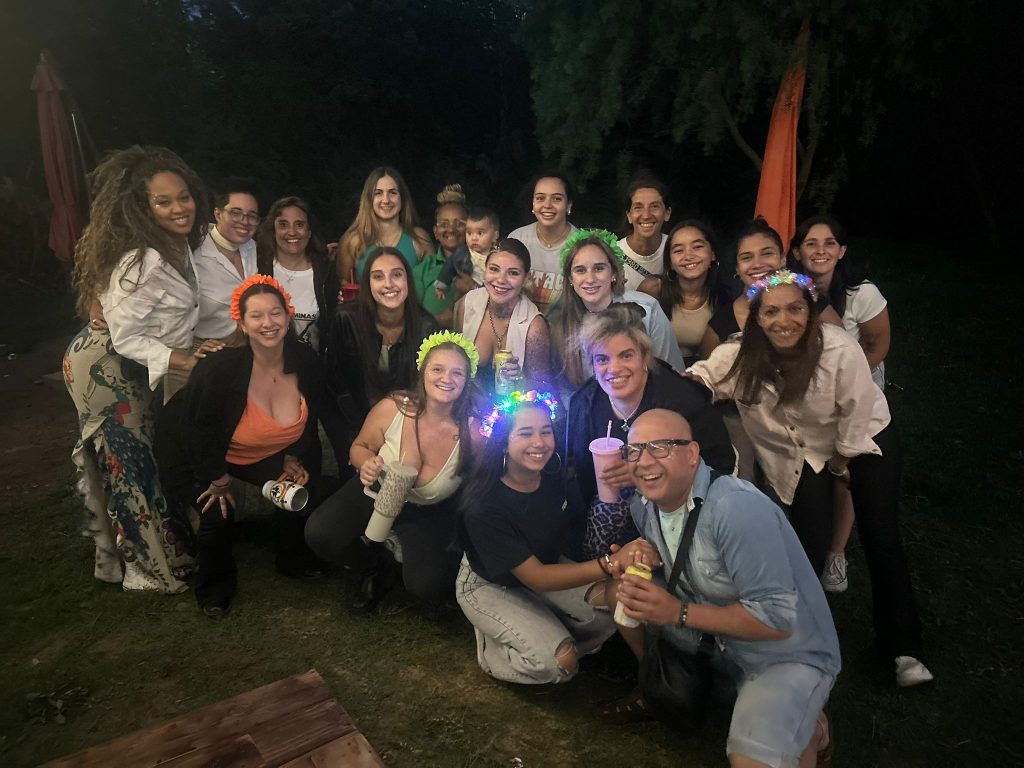 Candominas realizó su cierre de carnaval con una gran fiesta familiar