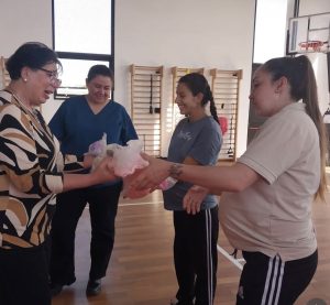 «Desde el alma»: manos solidarias que tejen amor para los que más lo necesitan