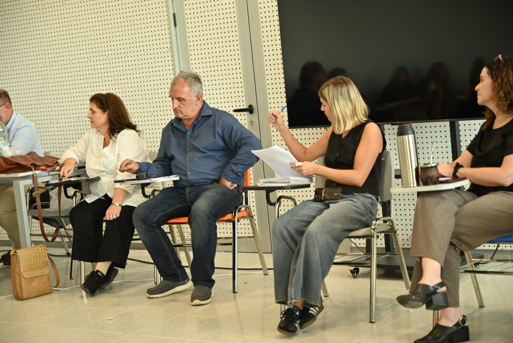 El gabinete de directores de la Intendencia se reunió en la UTEC y planifica los objetivos 2026 - 1