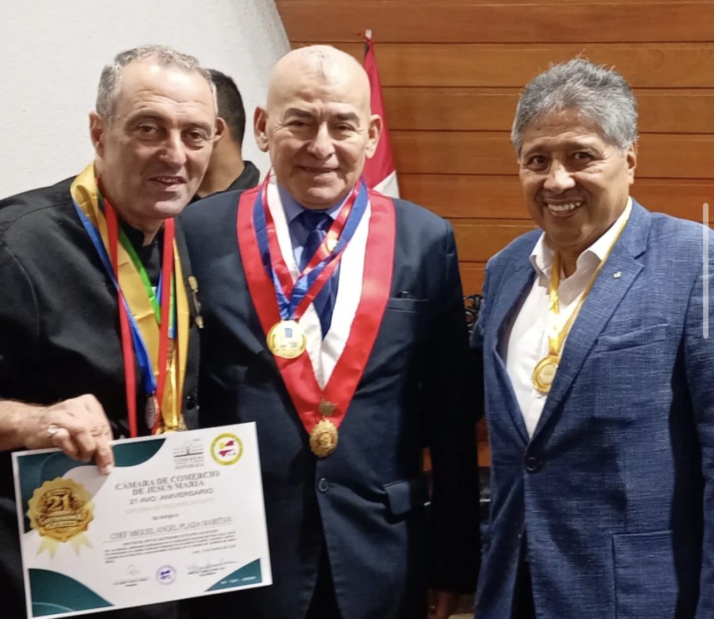 Miguel Plada, el chef minuano que hizo historia en el Congreso del Perú
