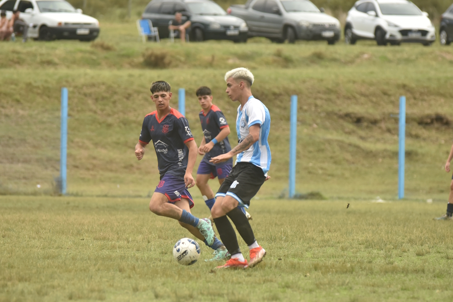 Con juegos suspendidos, se jugó parcialmente Juveniles 