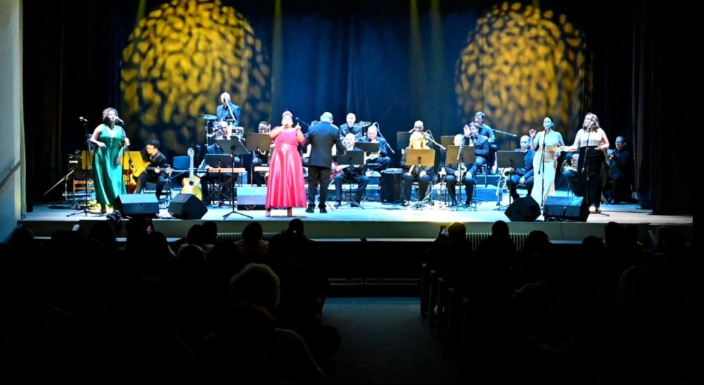 La Banda Departamental celebra sus 100 años con una noche de gala y homenaje a su historia . 2