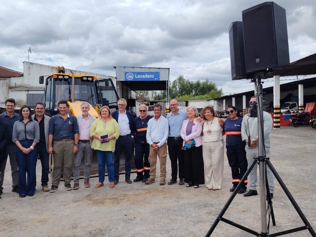 OPP y Comisión Interdepartamental de Género lanzaron curso de manejo de maquinaria para 40 funcionarias de intendencias - 1