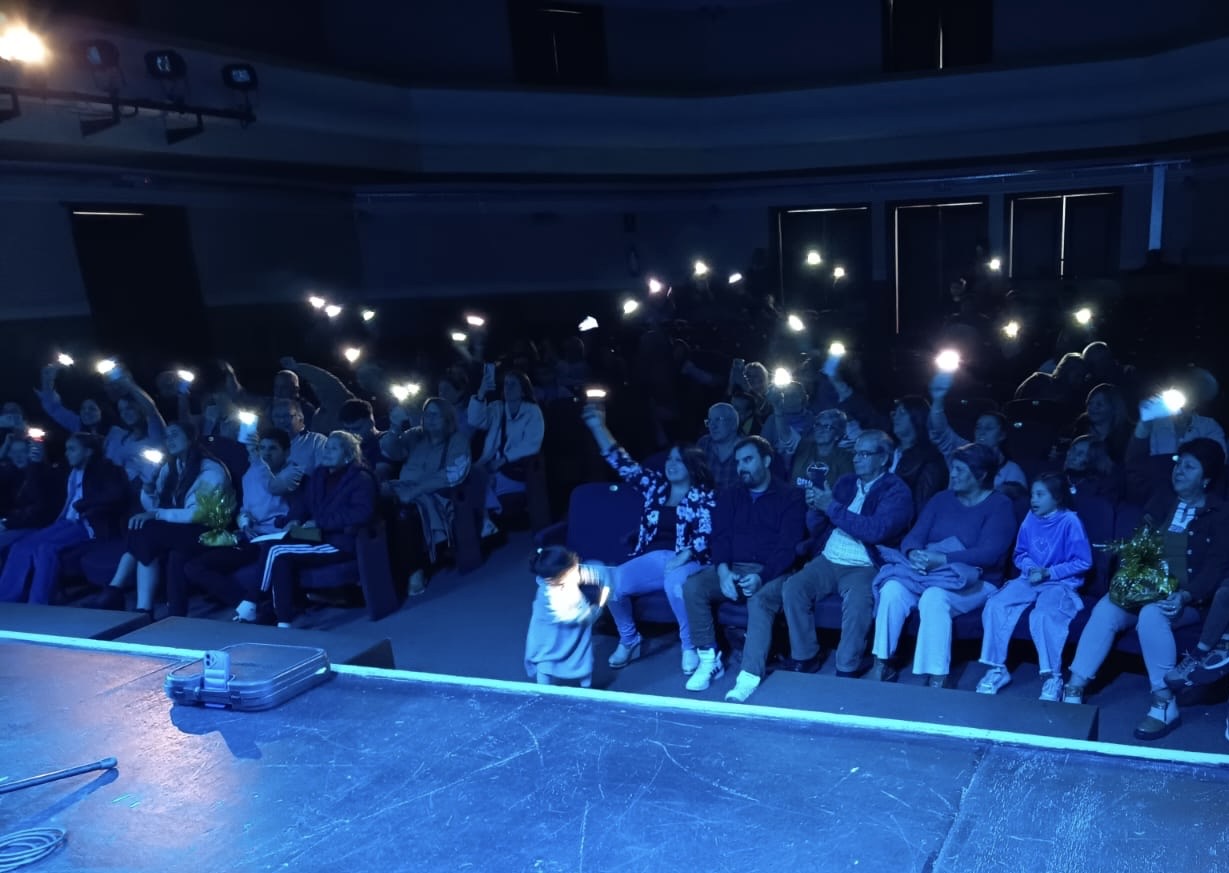 Celíacos Minuanos conmemoraron el Día Internacional del Celíaco con un evento de concientización en el Teatro Lavalleja - 2