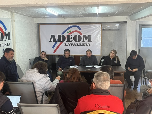 ADEOM Lavalleja recibió al programa El Frente Amplio Te Escucha
