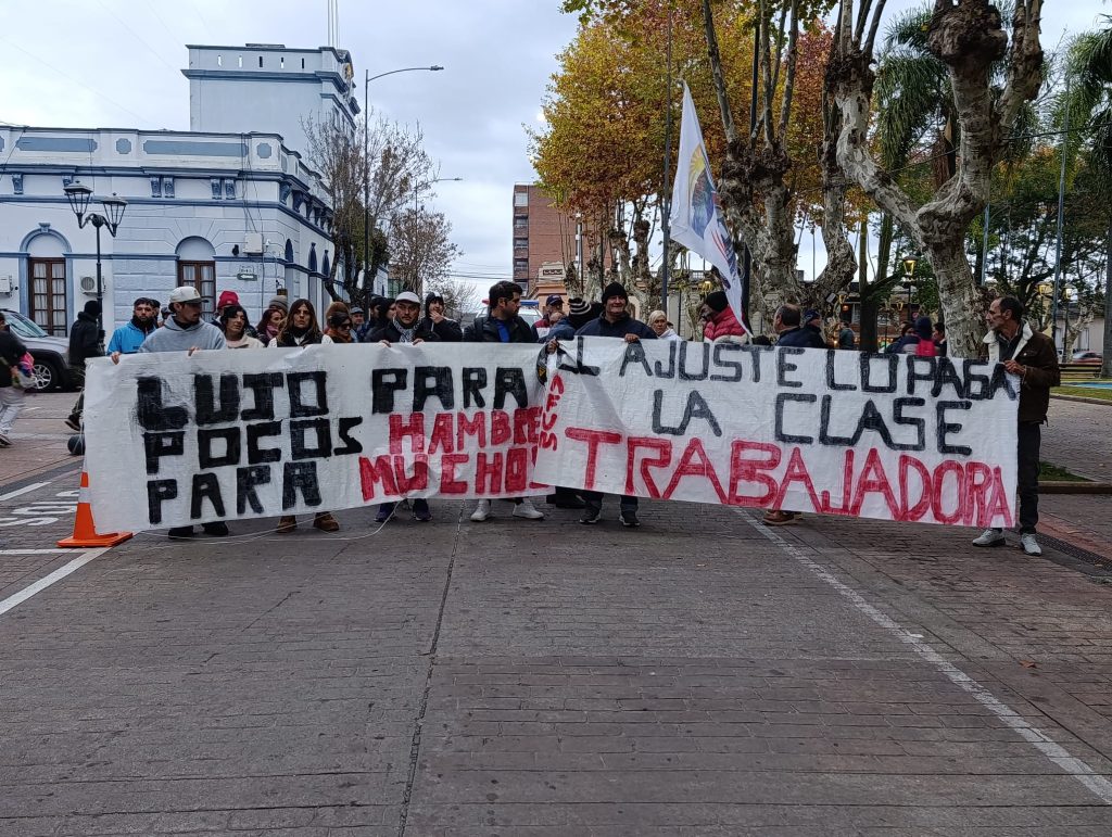 Asociación de Funcionarios Municipales realizó marcha por cese de trabajadores zafrales de la IDL - 1