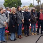 La vicepresidenta Carolina Cosse asistió a la inauguración de la placa de señalamiento de memoria frente al Batallón de Infantería Nº1