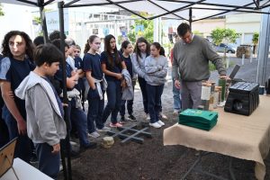 Feria Ambiental reunió a instituciones, estudiantes y organizaciones para promover el cuidado del ambiente - 1