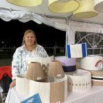 Laura Baptista: una mujer emprendedora que transforma cada pantalla en una pieza única hecha a medida