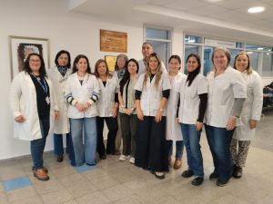 Hospital Vidal y Fuentes redujo lista de espera con jornada especial de reumatología